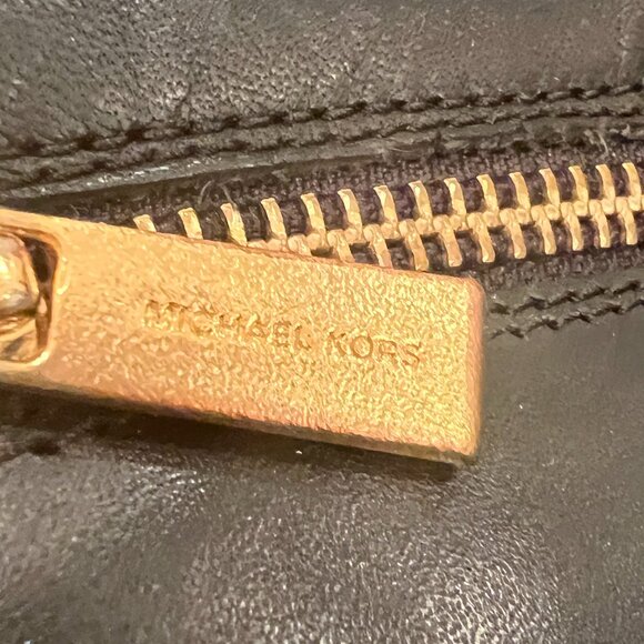 Authentic Michael Kors MK Signature boots - Picture 9 of 10